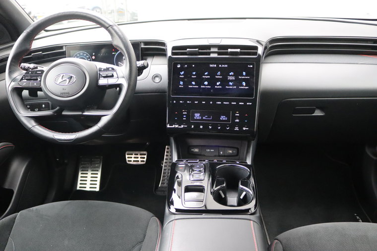 Vehicle Image 6