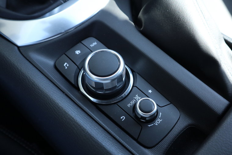 Vehicle Image 23