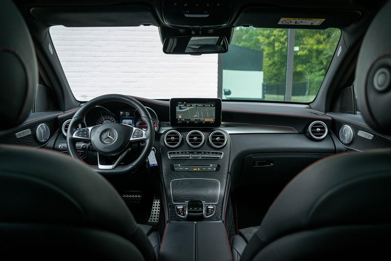 Vehicle Image 21
