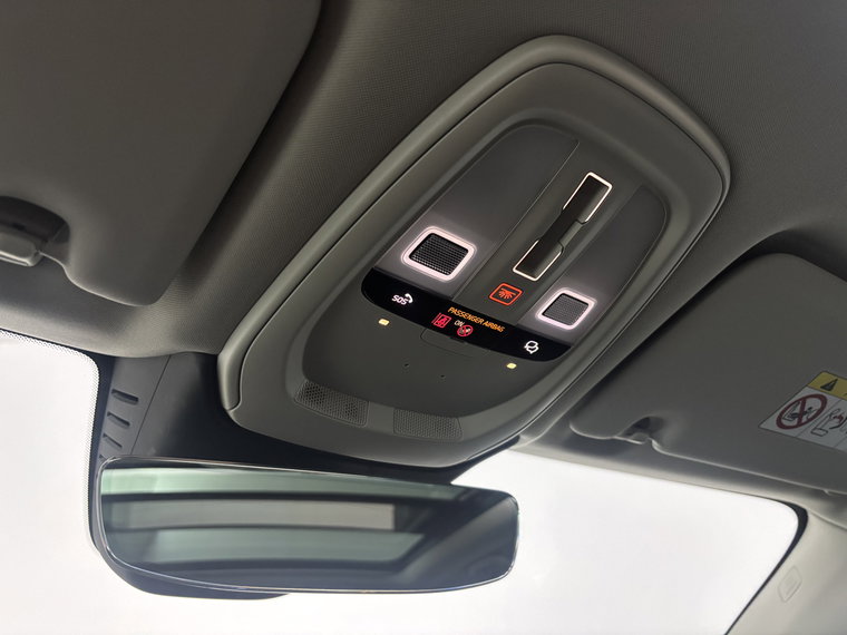 Vehicle Image 37
