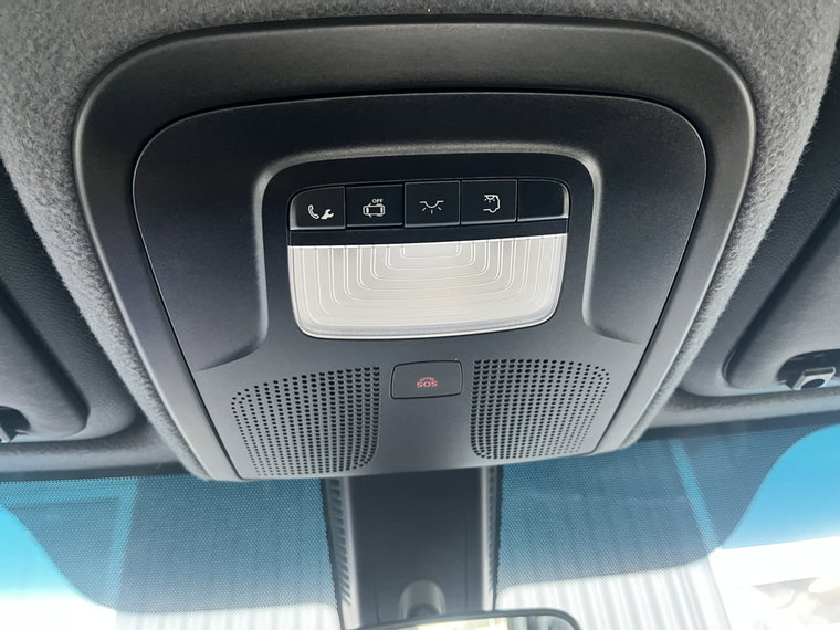 Vehicle Image 33
