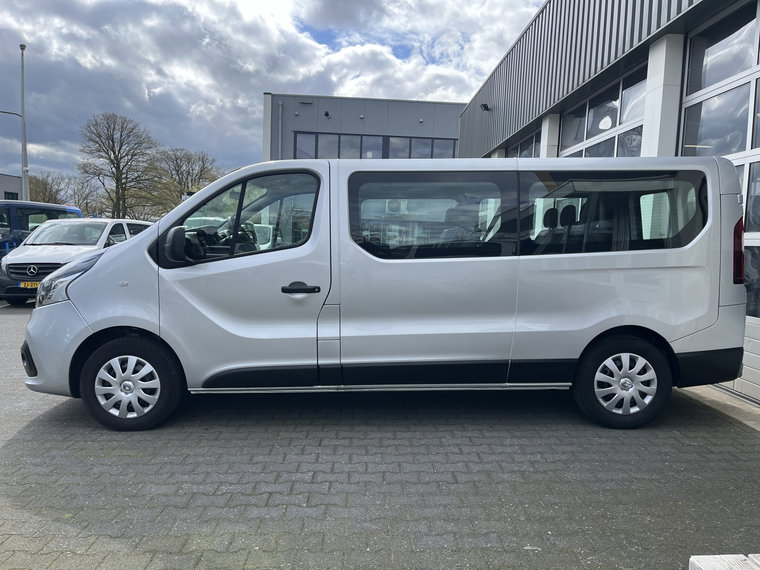 Vehicle Image 48