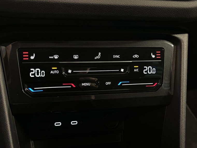 Vehicle Image 24