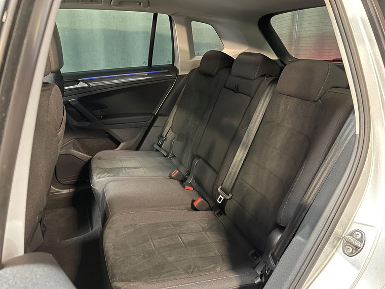 Vehicle Image 39