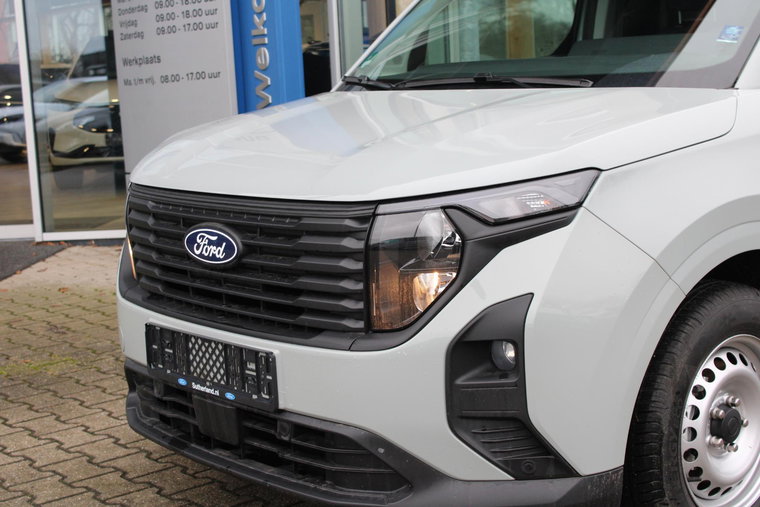 Vehicle Image 30