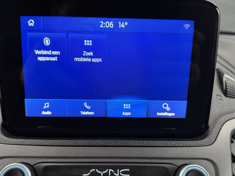 Vehicle Image 38