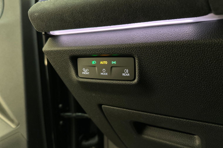 Vehicle Image 19