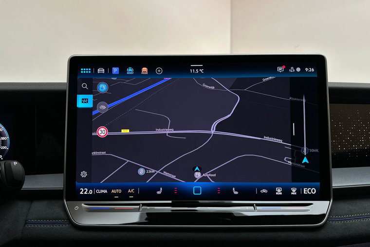 Vehicle Image 26