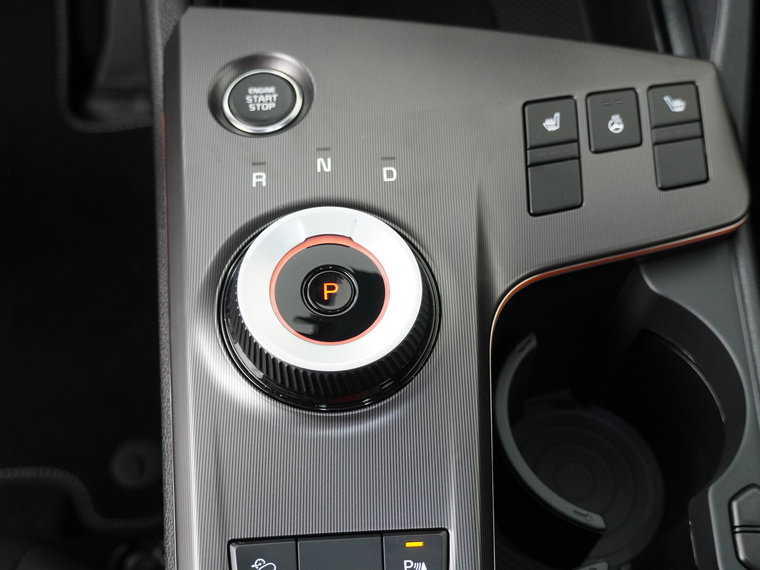 Vehicle Image 32