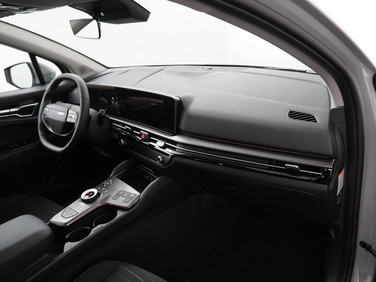 Vehicle Image 40