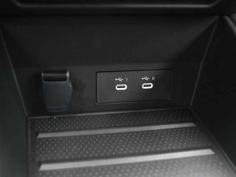 Vehicle Image 33
