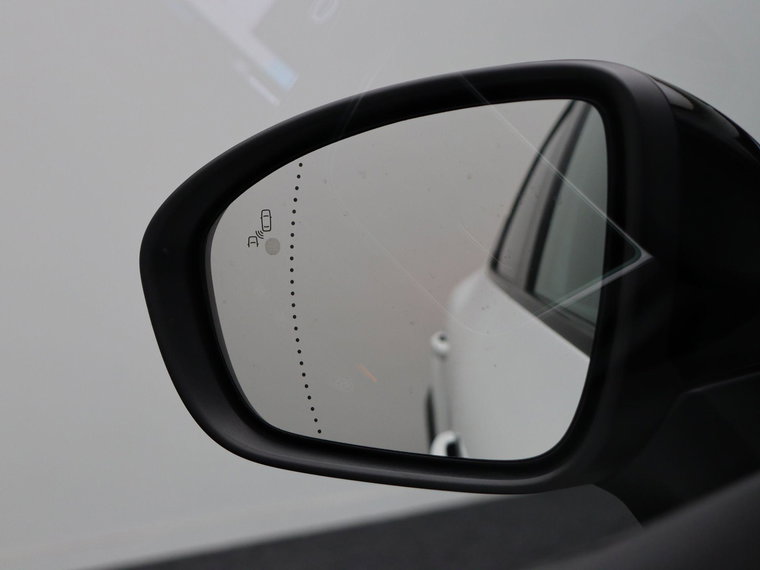 Vehicle Image 50