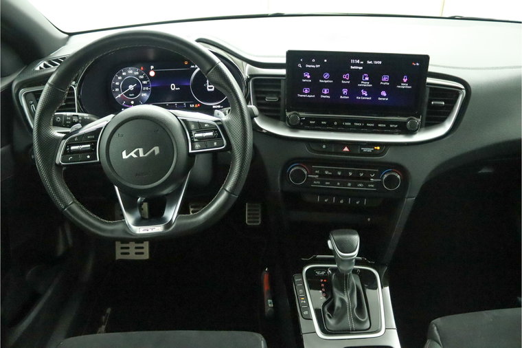 Vehicle Image 32