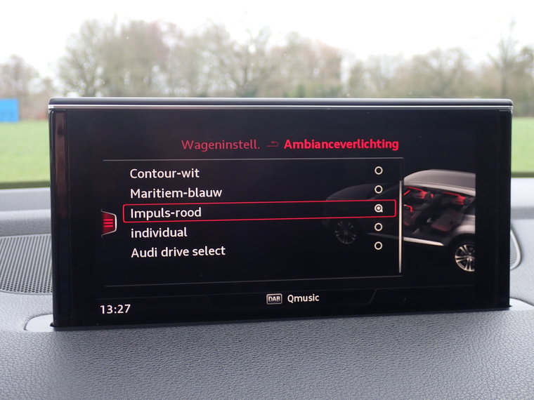 Vehicle Image 27