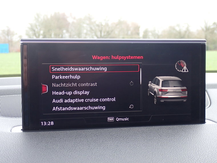 Vehicle Image 30