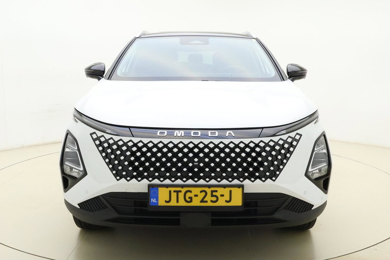 Vehicle Image 6