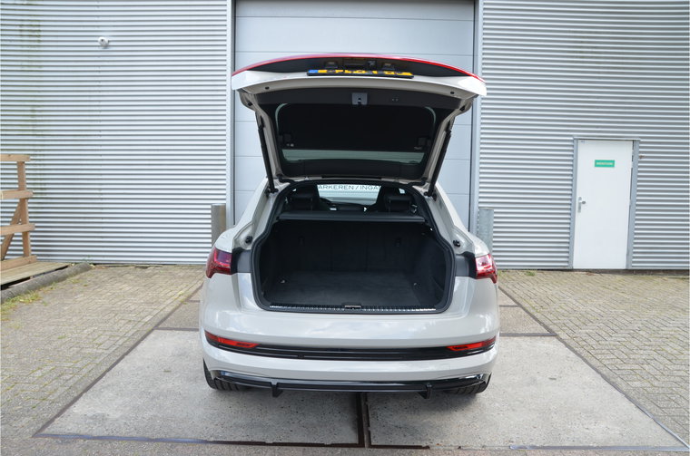 Vehicle Image 37
