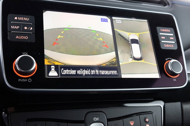 Vehicle Image 15