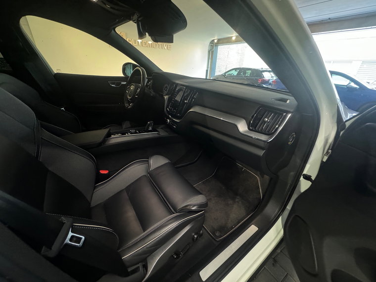 Vehicle Image 39