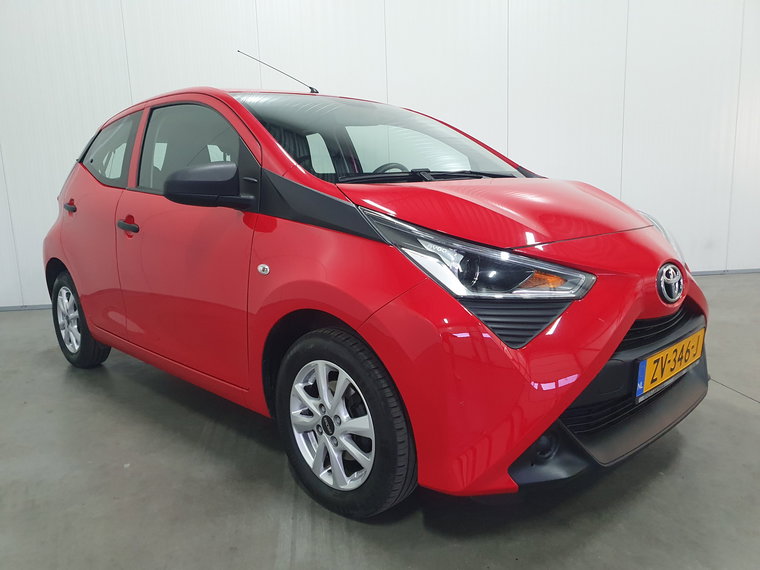 Vehicle Image 13