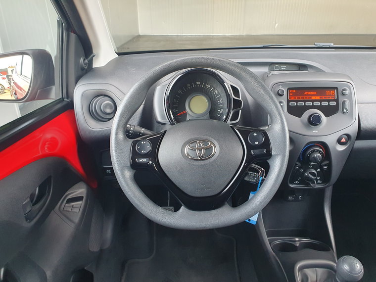 Vehicle Image 15