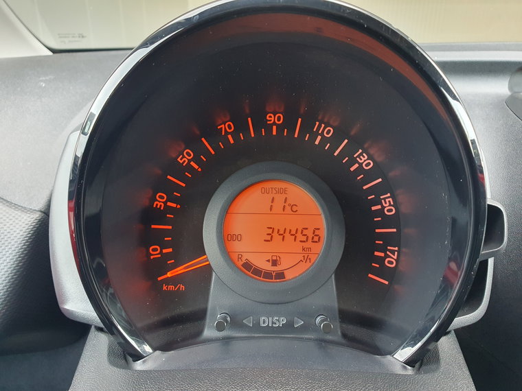 Vehicle Image 24