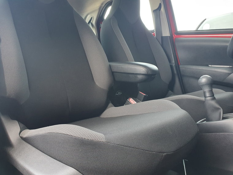 Vehicle Image 43