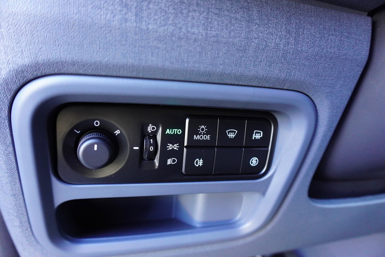 Vehicle Image 13