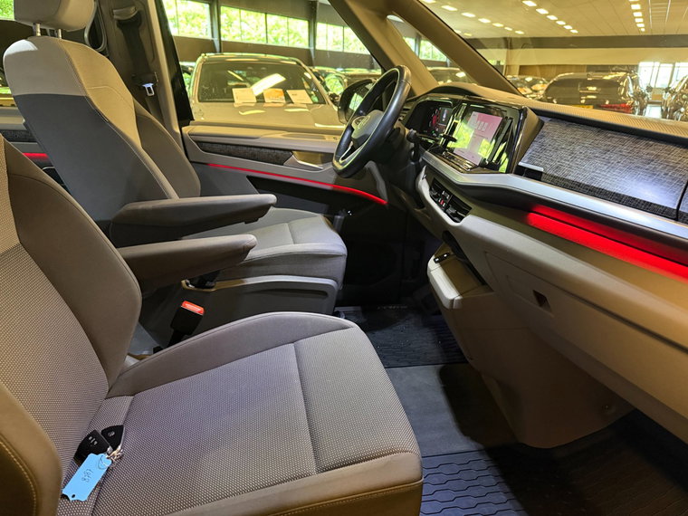 Vehicle Image 36