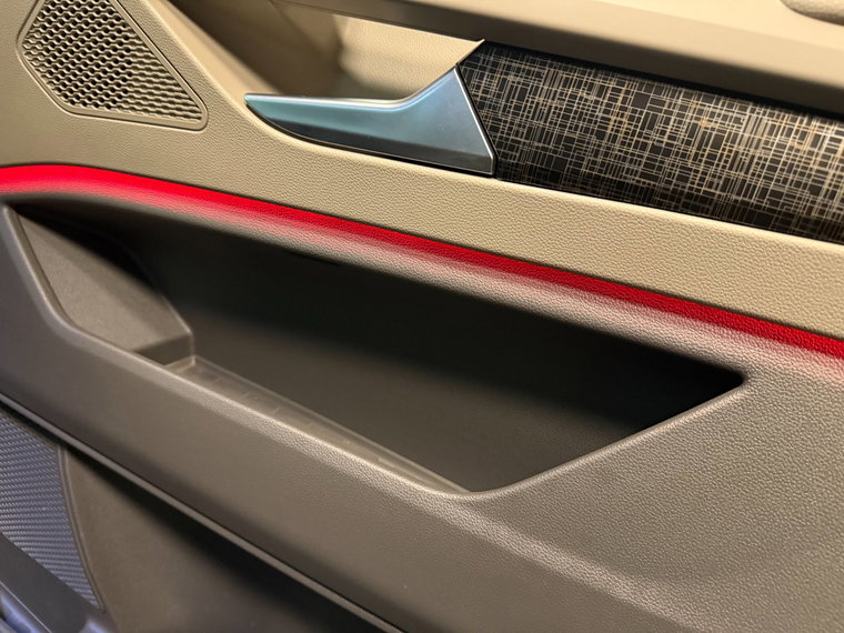 Vehicle Image 37