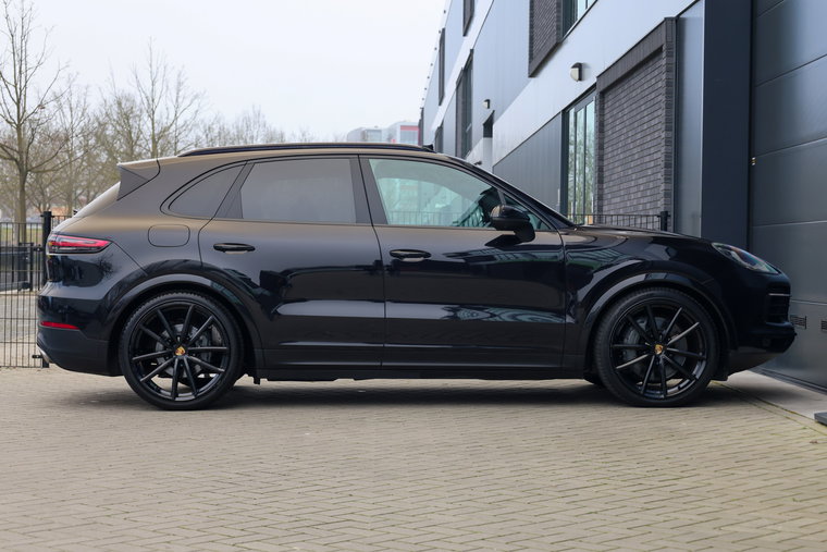 Vehicle Image 29