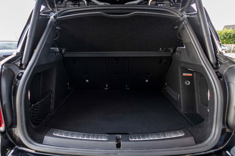 Vehicle Image 37