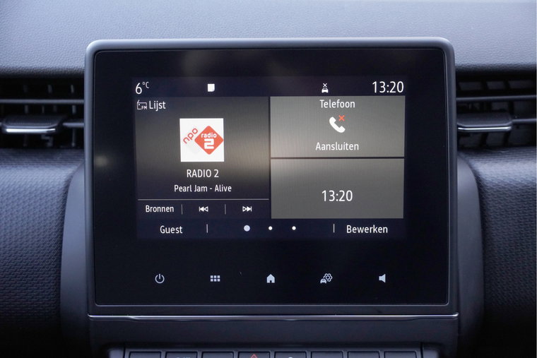 Vehicle Image 21