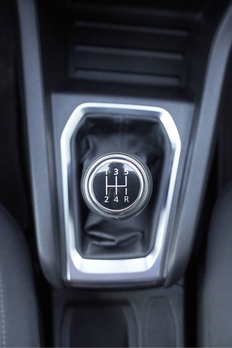 Vehicle Image 26