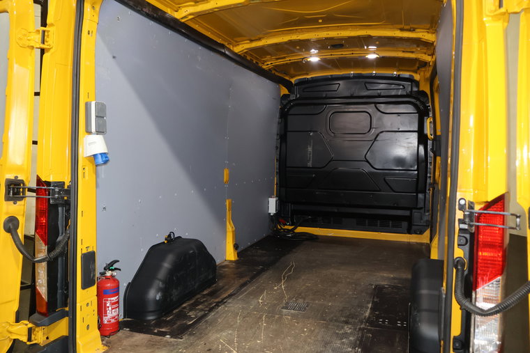 Vehicle Image 15