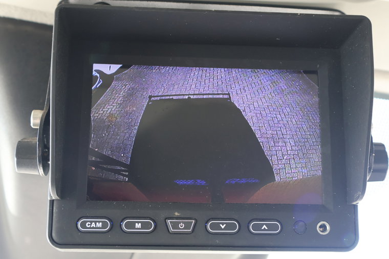 Vehicle Image 25