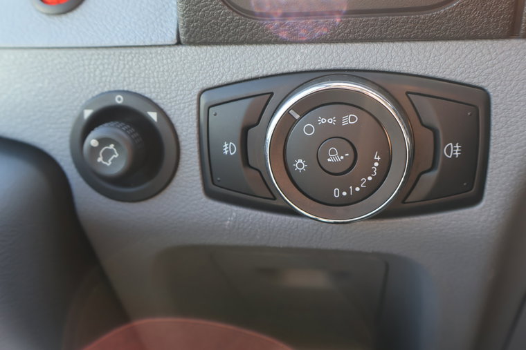 Vehicle Image 33