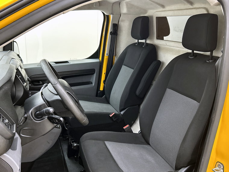 Vehicle Image 31
