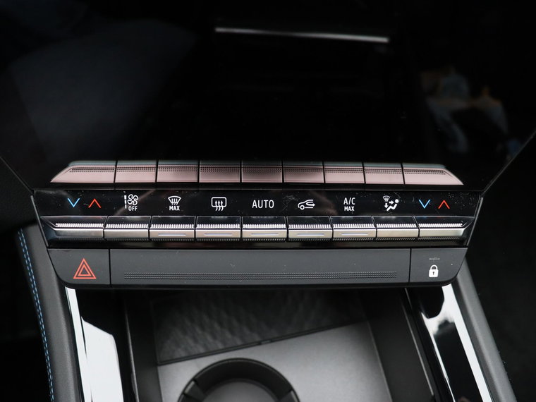 Vehicle Image 40