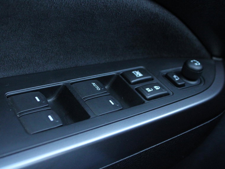 Vehicle Image 39