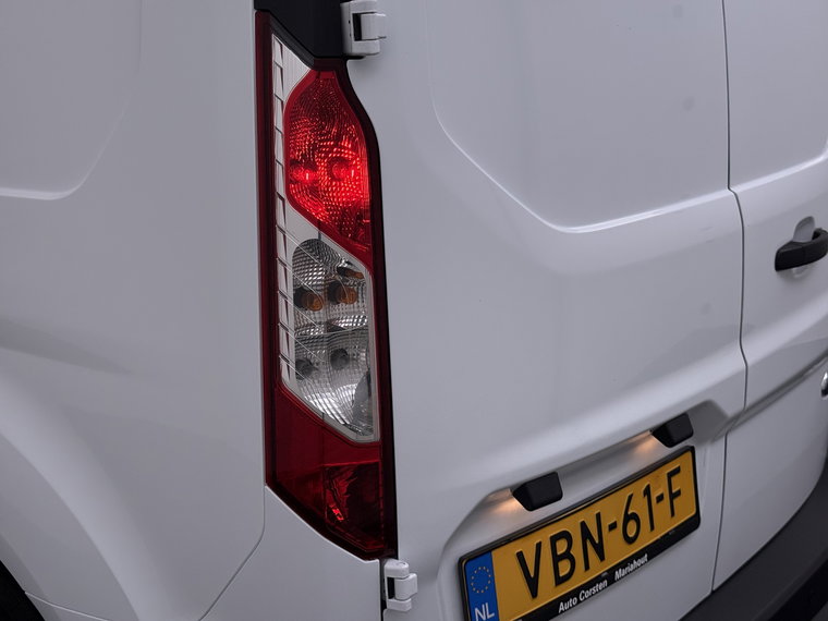 Vehicle Image 24
