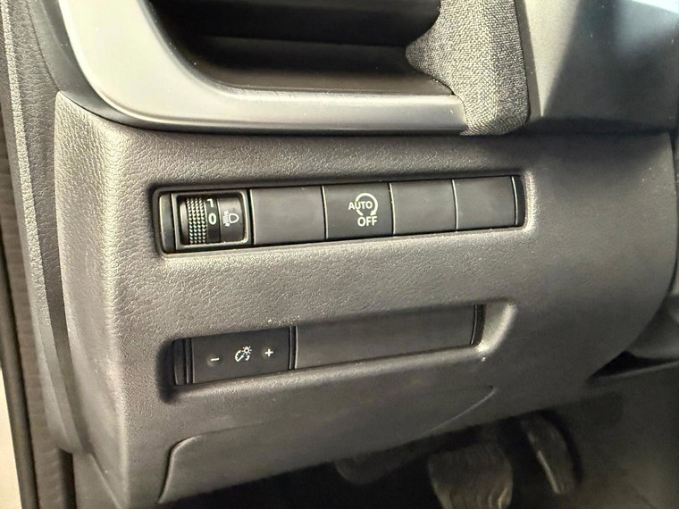 Vehicle Image 24