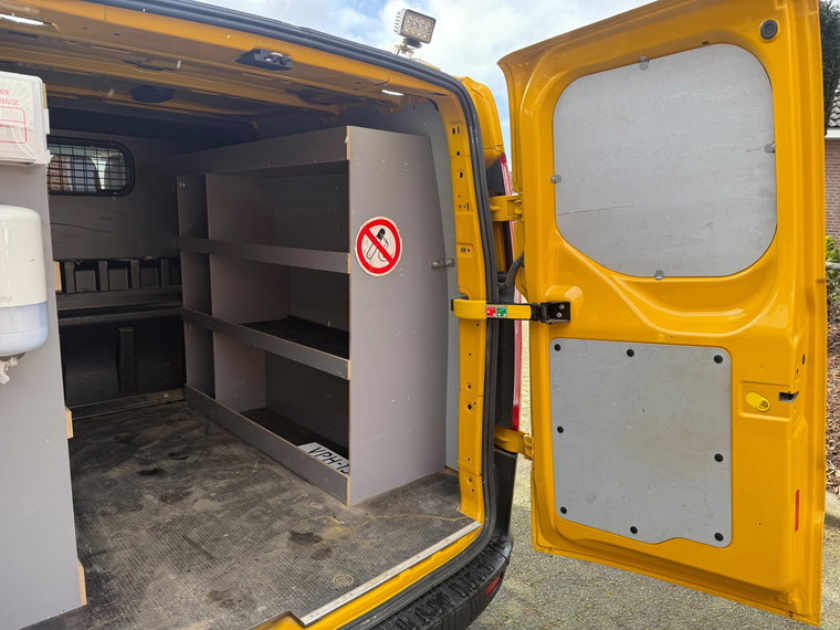 Vehicle Image 19