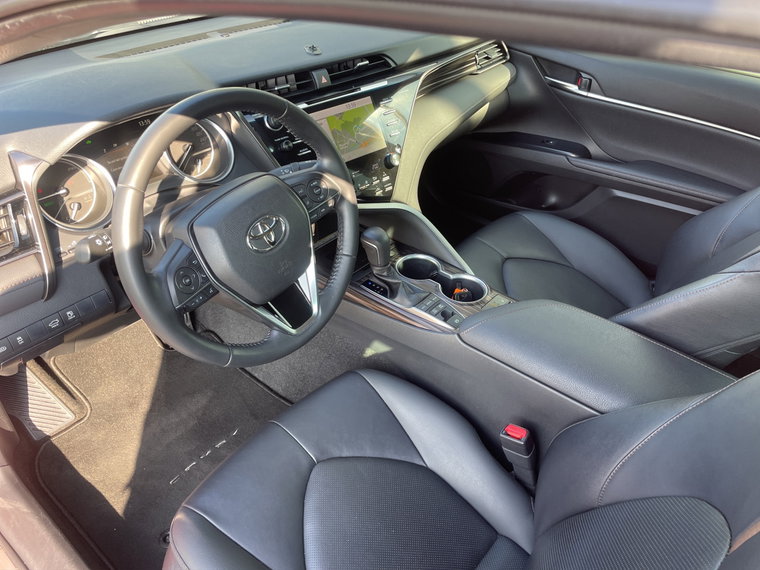Vehicle Image 12