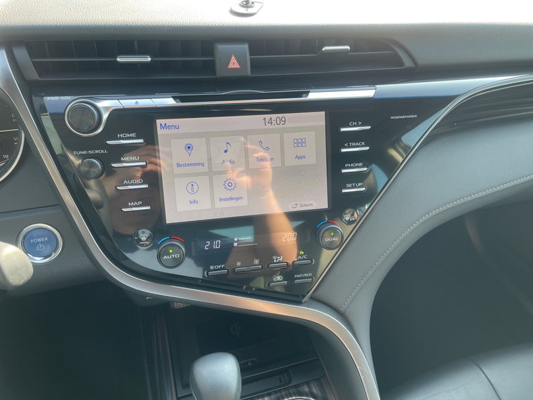 Vehicle Image 17