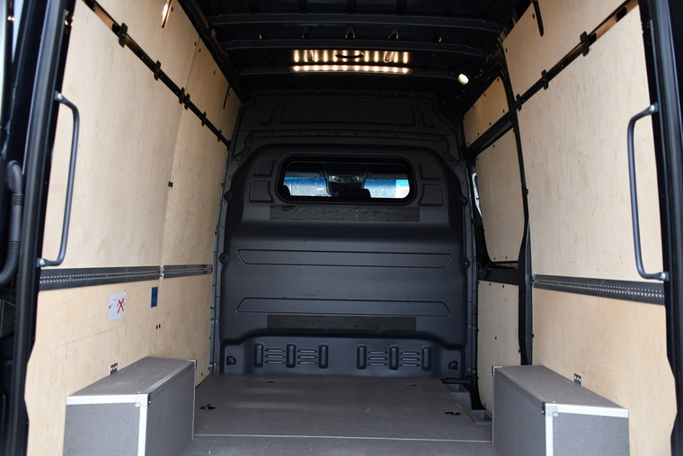 Vehicle Image 37