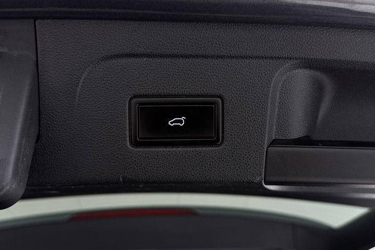 Vehicle Image 39