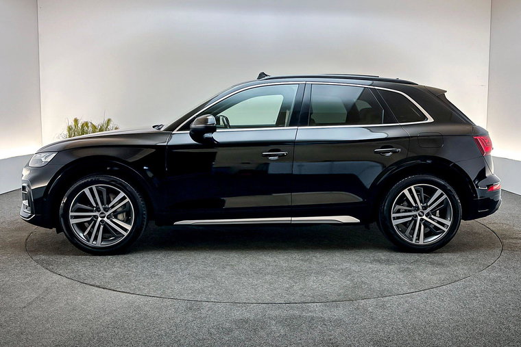 Vehicle Image 7