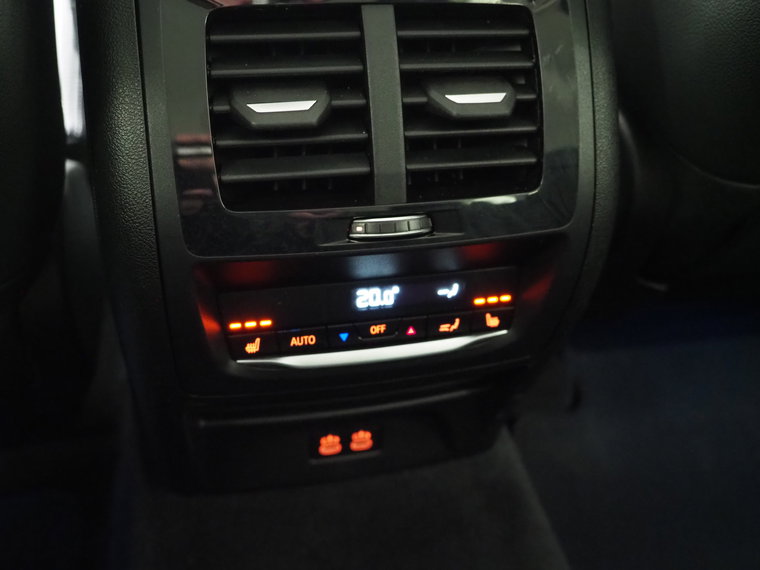 Vehicle Image 34