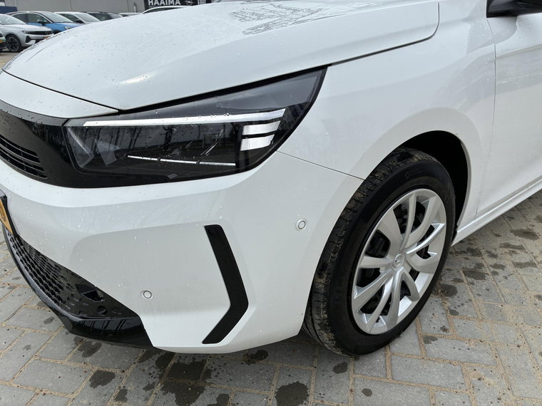 Vehicle Image 18